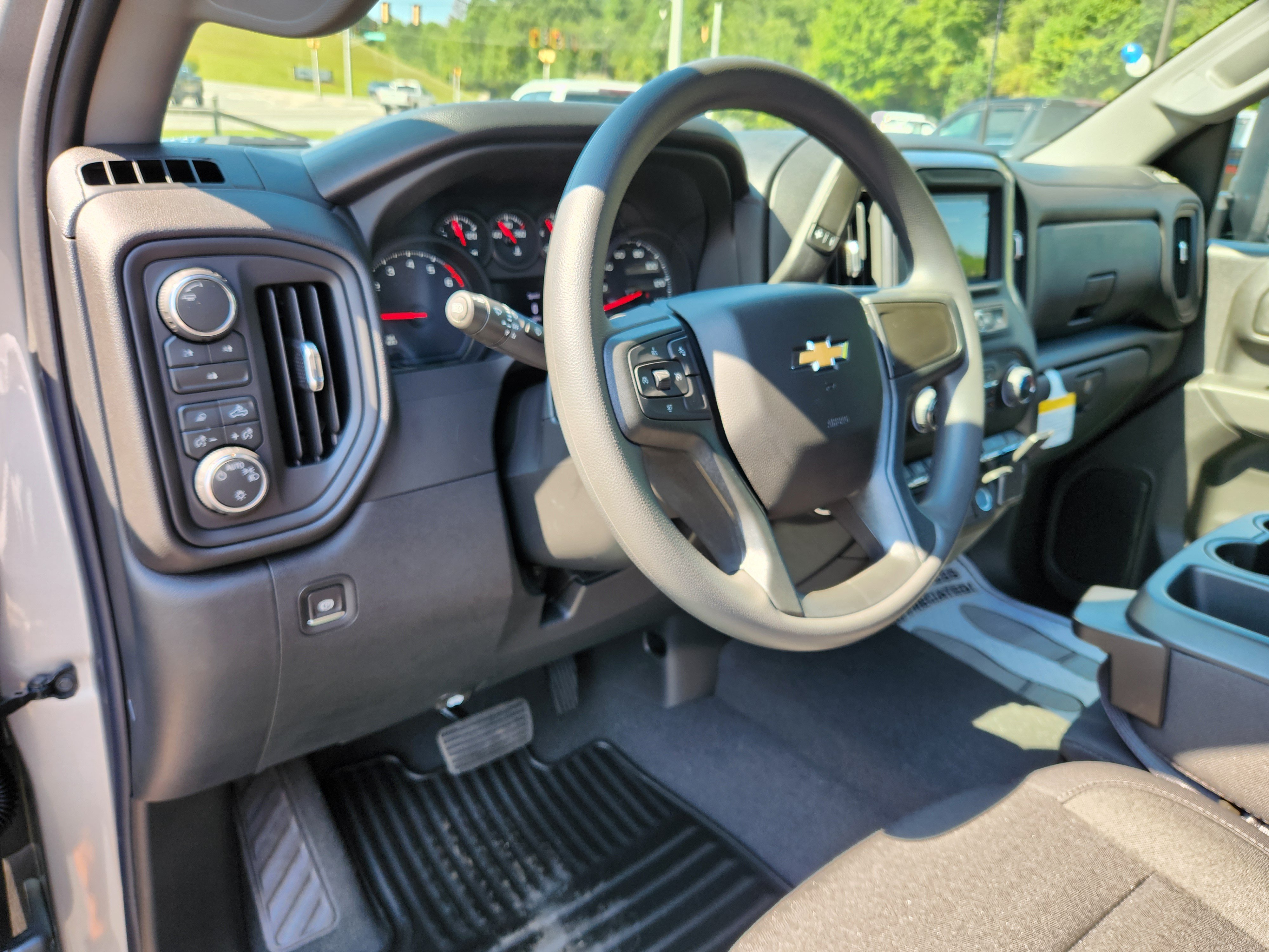 New 2026 Chevrolet Silverado 2500 Custom w/ Custom Value Package AWD/4WD image 11