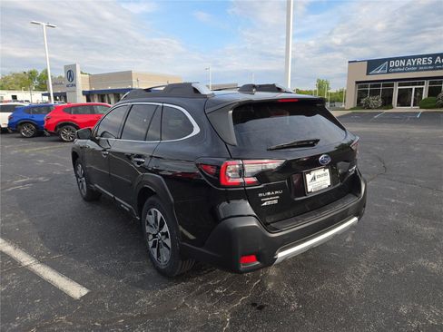 Used 2023 Subaru Outback Touring AWD/4WD image 27