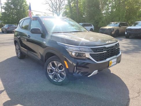 Certified 2024 Kia Seltos LX AWD/4WD image 7