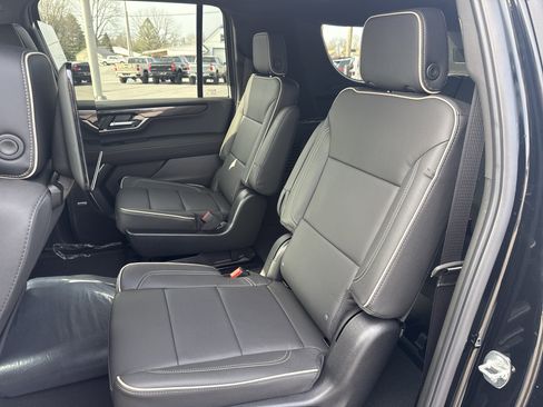 New 2026 GMC Yukon XL Elevation w/ Elevation Premium Package AWD/4WD image 12
