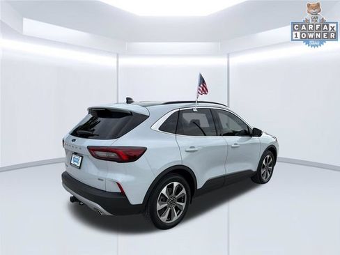 Certified 2025 Ford Escape Platinum w/ Premium Technology Package FWD image 11