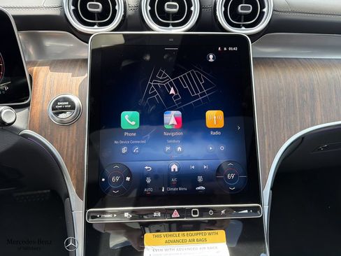 New 2026 Mercedes-Benz GLC 300 4MATIC image 9