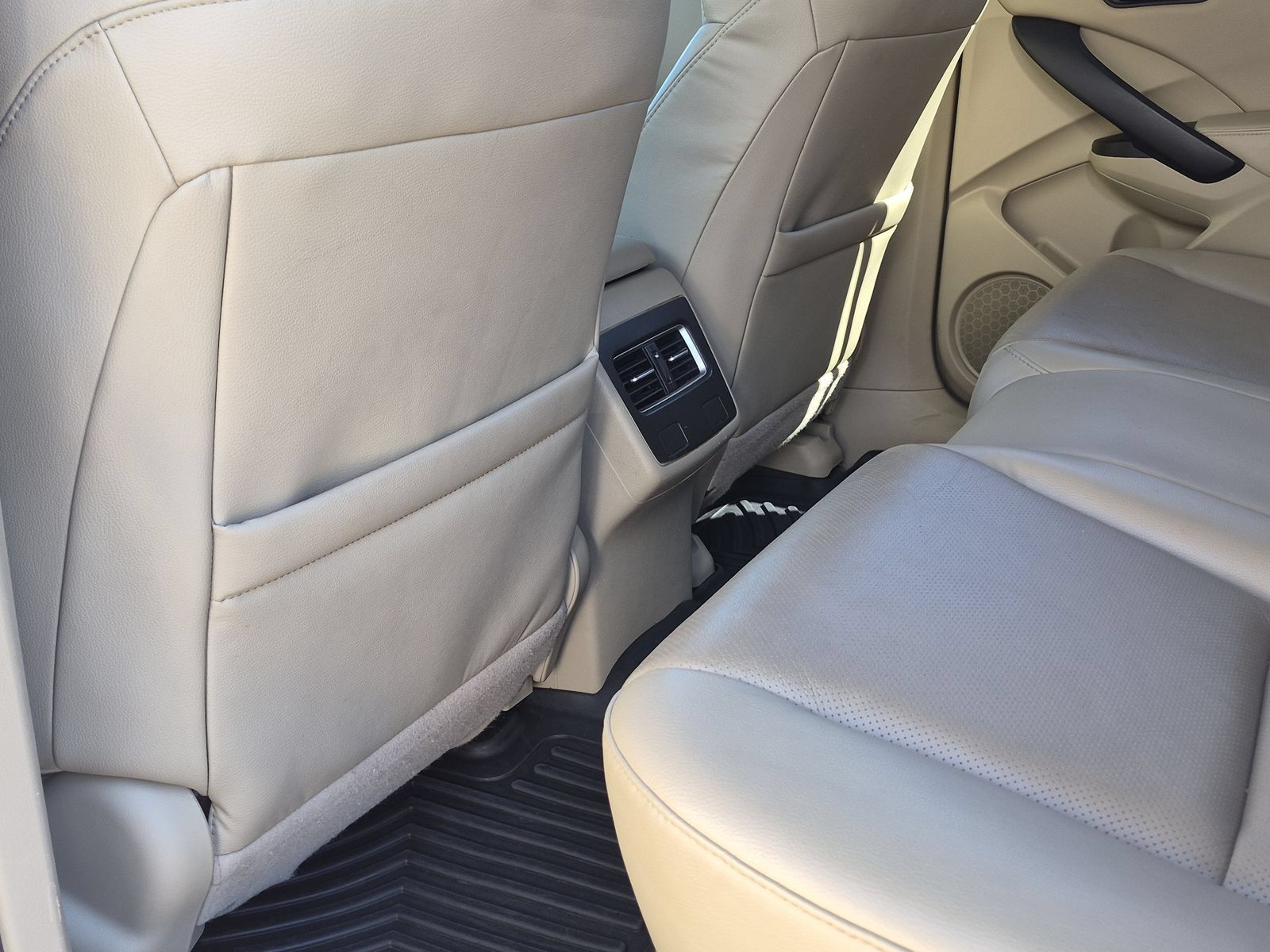 Used 2018 Acura RDX w/ Technology Package AWD/4WD image 17
