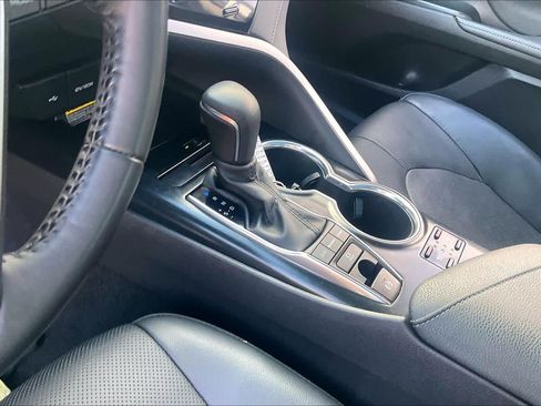 Used 2020 Toyota Camry XSE w/ Driver Assist Package FWD image 14