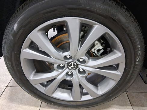 Certified 2025 MAZDA CX-30 AWD 2.5 S w/ Preferred Package image 11