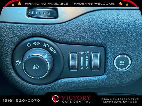 Used 2019 Jeep Cherokee Limited w/ Luxury Group image 26