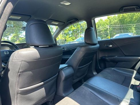 Used 2016 Honda Accord Sport image 11