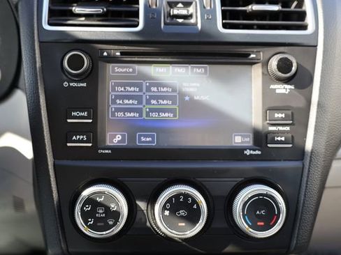 Used 2017 Subaru Forester 2.5i w/ Alloy Wheel Package image 30