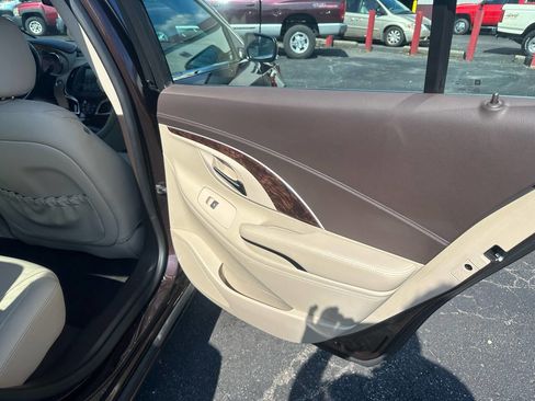 Used 2016 Buick LaCrosse Leather image 22