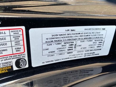 Used 2020 Toyota Highlander Platinum image 25