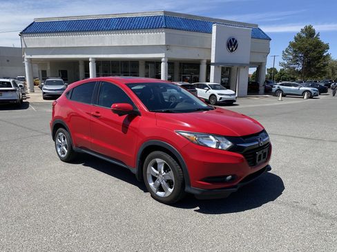 Used 2017 Honda HR-V EX image 2