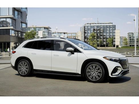 New 2026 Mercedes-Benz EQS 400 4MATIC SUV image 13