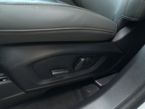 New 2026 Ford Explorer Active w/ Active Comfort Package AWD/4WD image 17