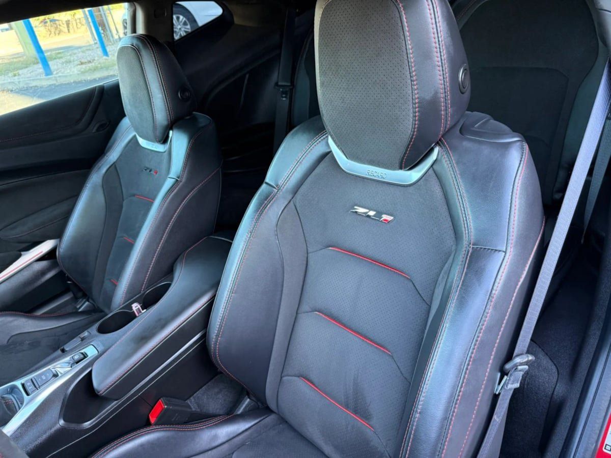 Used 2018 Chevrolet Camaro ZL1 RWD image 32