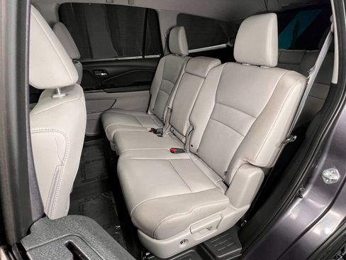 Used 2022 Honda Pilot Touring image 15