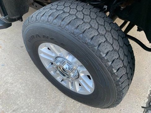 Used 2017 Ford F250 XL w/ STX Appearance Package image 9