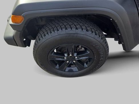 Used 2022 Jeep Wrangler Unlimited Sport image 32