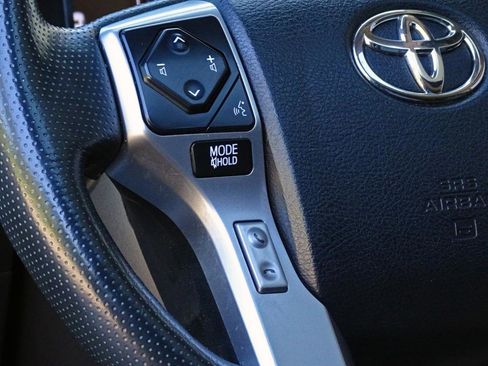 Used 2023 Toyota 4Runner SR5 Premium w/ Moonroof Package RWD image 17