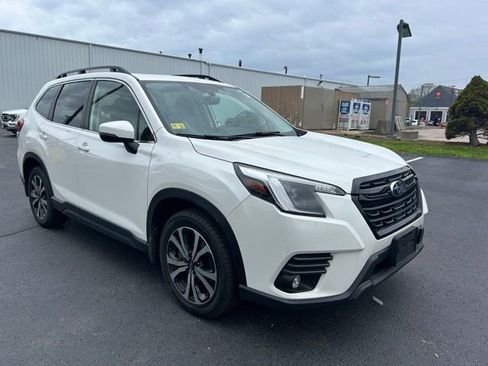 Used 2024 Subaru Forester Limited AWD/4WD image 3