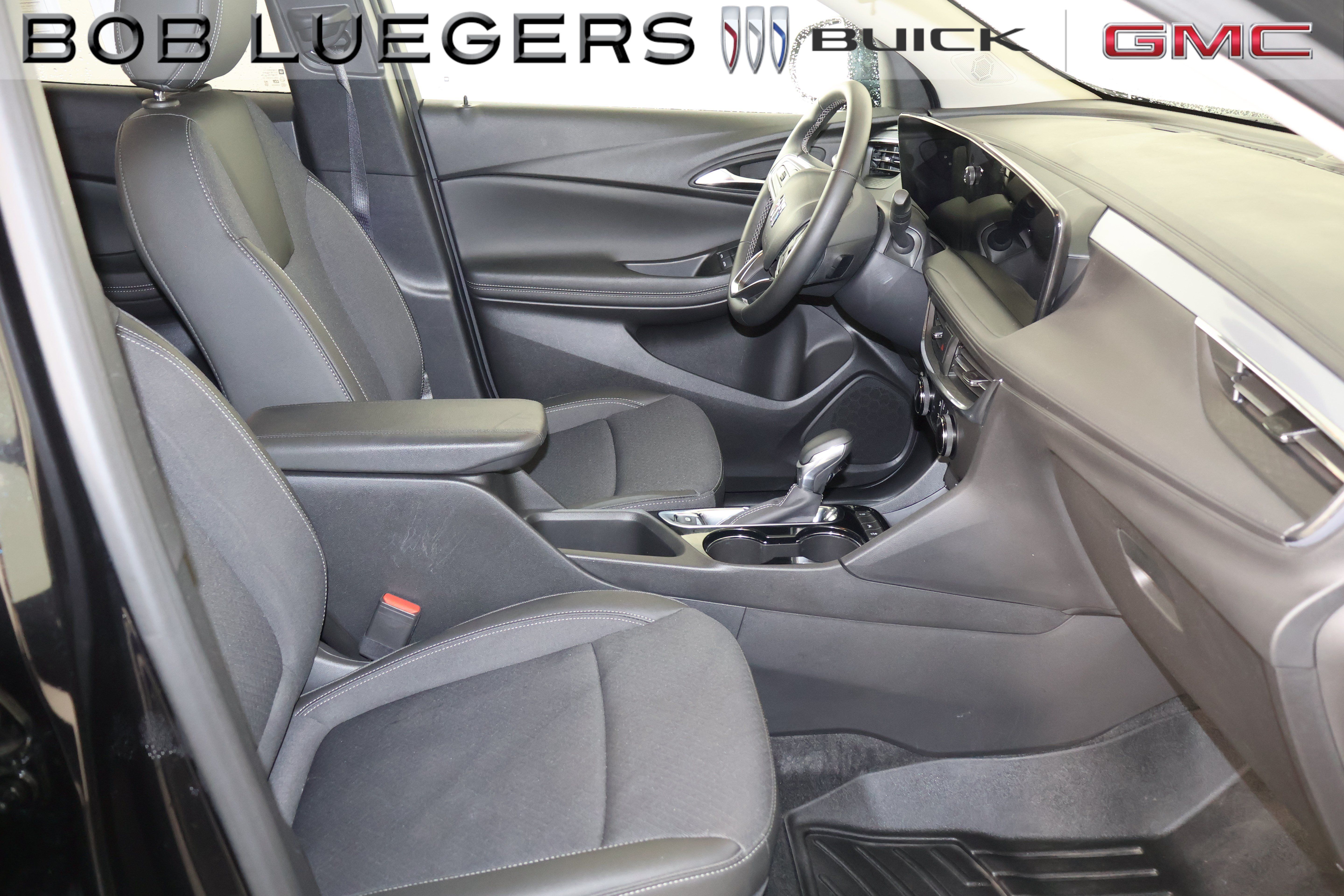 Certified 2026 Buick Encore GX Preferred FWD image 16