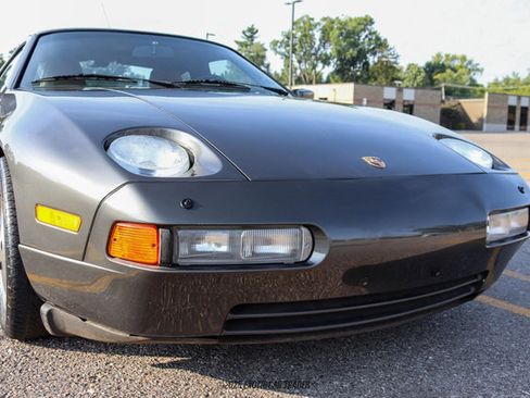 Used 1989 Porsche 928 S4 image 71