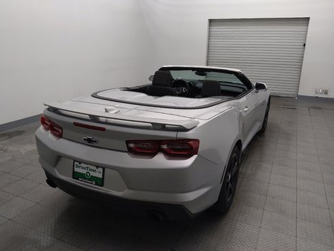 Used 2019 Chevrolet Camaro LT RWD image 7