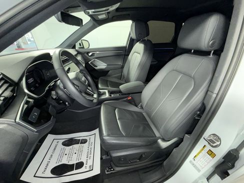 Used 2024 Audi Q3 2.0T Premium Plus w/ Premium Plus Package image 13