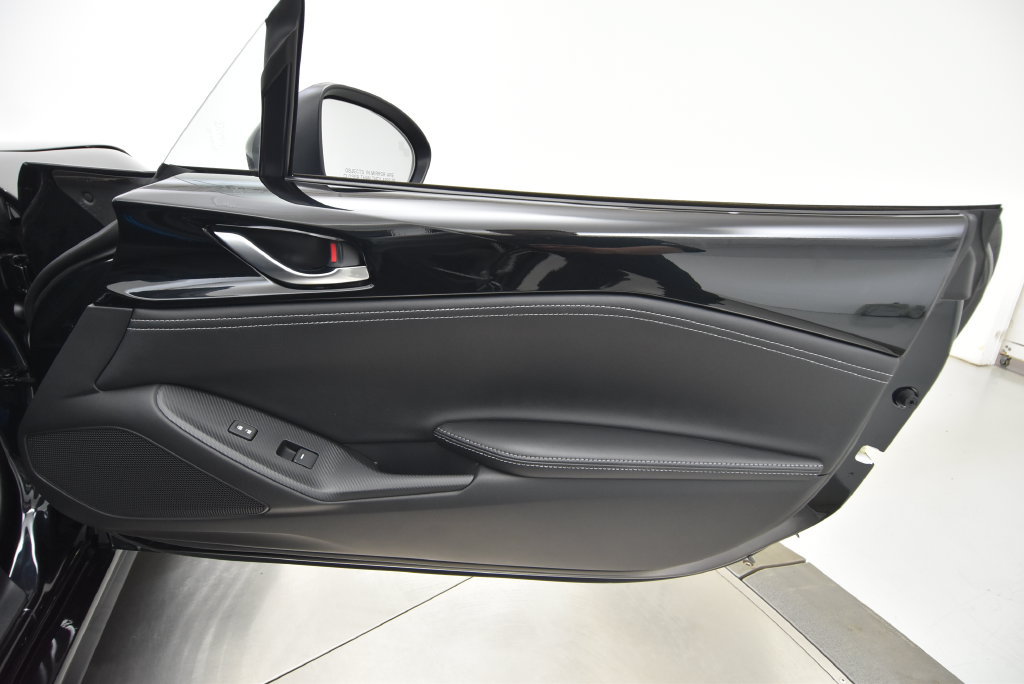 New 2026 MAZDA MX-5 Miata Grand Touring w/ Weather Package RWD image 39