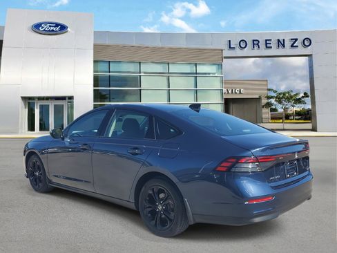 Used 2025 Honda Accord SE image 7