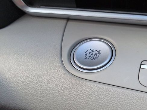 Used 2021 Hyundai Elantra Limited FWD image 27