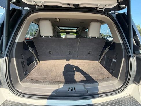 Used 2019 Ford Expedition Limited w/ Equipment Group 302A RWD image 14