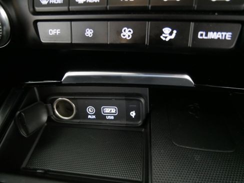 Used 2020 Kia Stinger GT-Line w/ Sun & Sound Package image 32