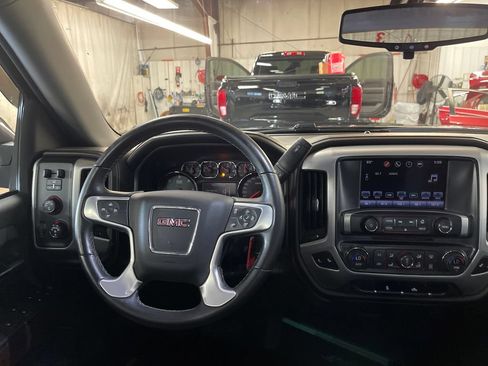 Used 2016 GMC Sierra 1500 SLE w/ SLE Value Package AWD/4WD image 17