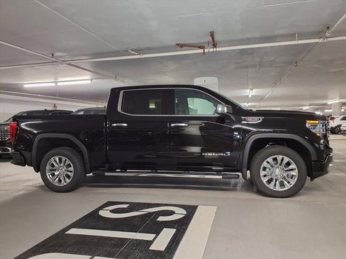New 2026 GMC Sierra 1500 Denali w/ Technology Package AWD/4WD image 4