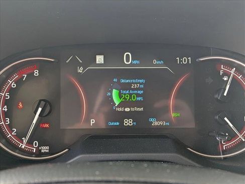 Used 2025 Toyota RAV4 XLE AWD/4WD image 12