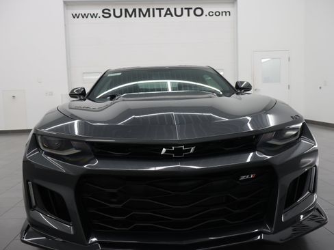 Used 2017 Chevrolet Camaro ZL1 RWD image 18
