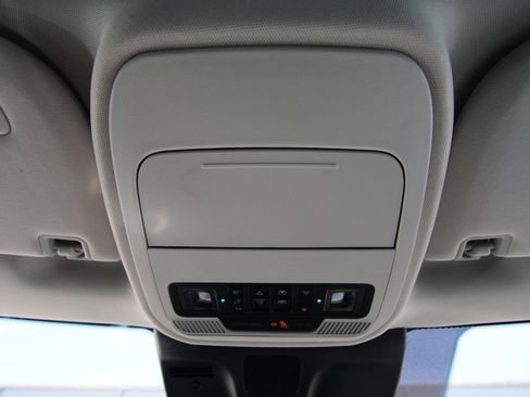 Used 2025 Ford Expedition Max Active AWD/4WD image 29