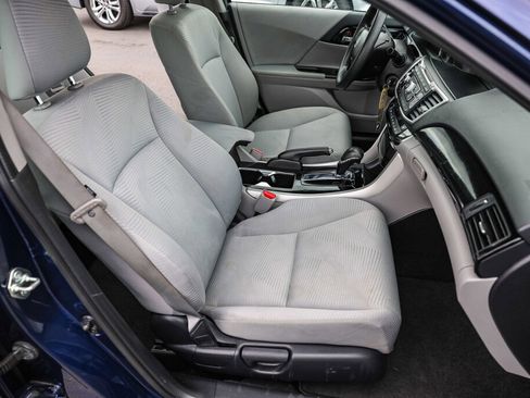 Used 2016 Honda Accord LX image 7