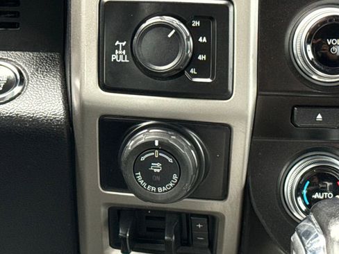 Used 2016 Ford F150 Lariat w/ Equipment Group 502A Luxury AWD/4WD image 17