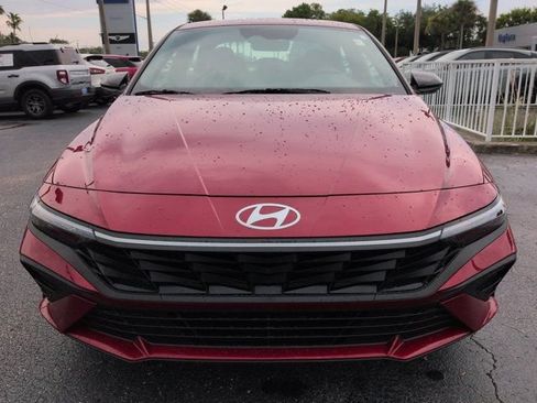 Certified 2025 Hyundai Elantra Sport w/ Cargo Package FWD image 9