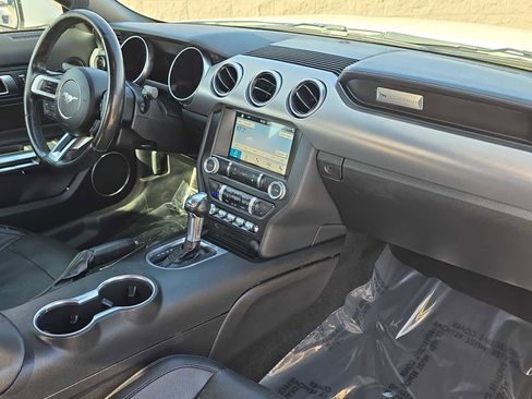 Used 2019 Ford Mustang Premium image 14