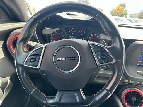 Used 2023 Chevrolet Camaro LT image 10