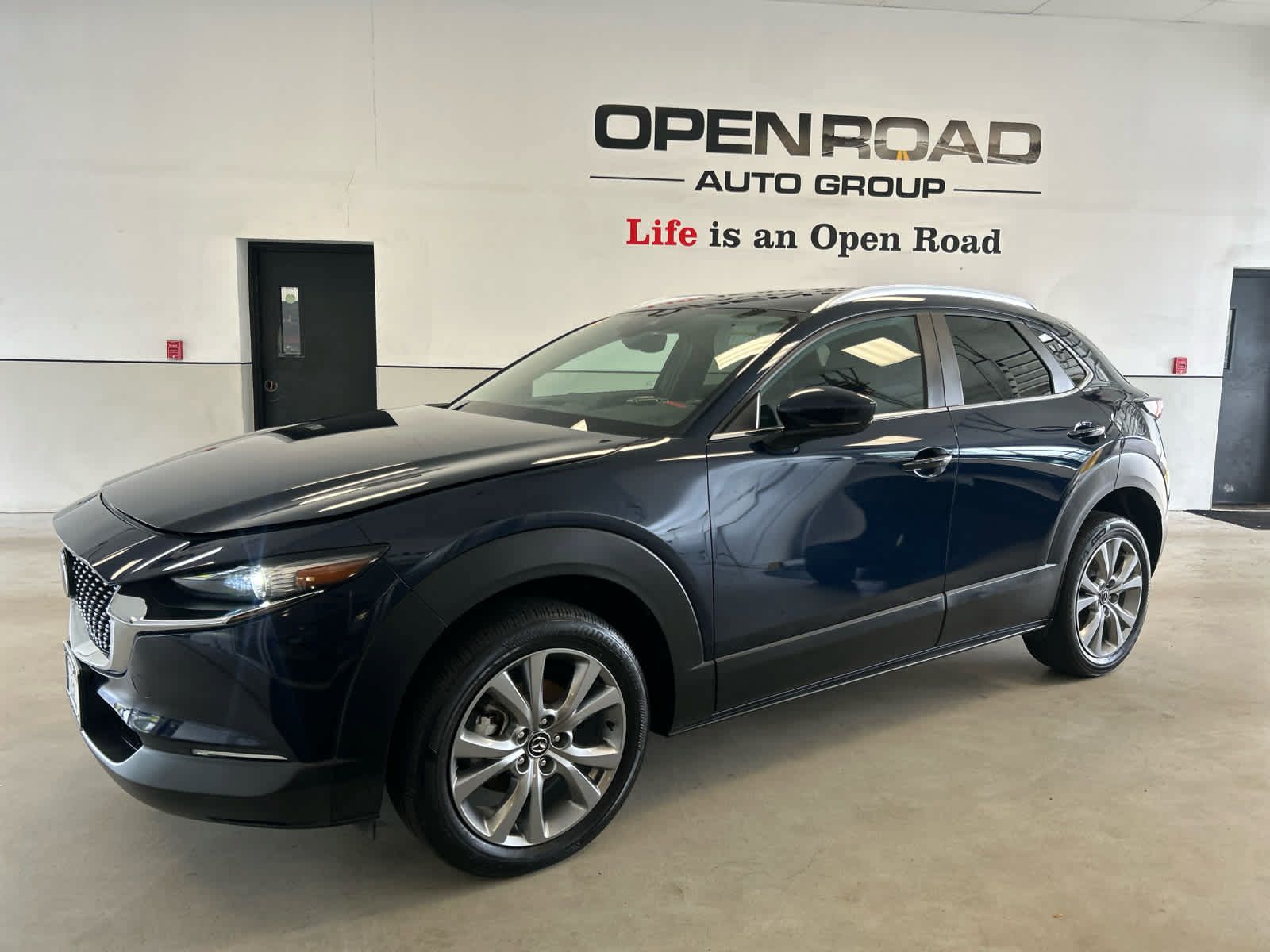 Used 2023 MAZDA CX-30 AWD 2.5 S w/ Select Package image 3