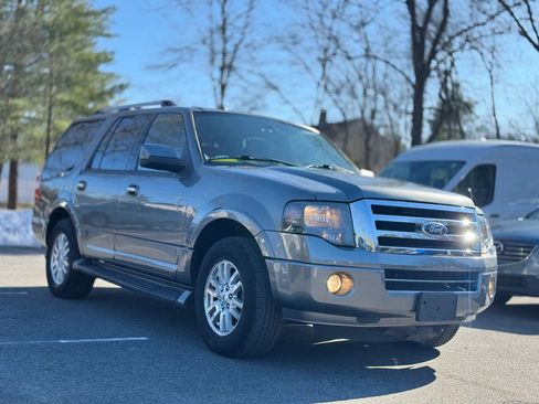Used 2012 Ford Expedition Limited image 3