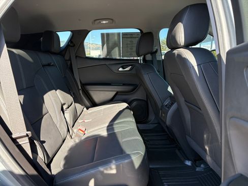 Used 2023 Chevrolet Blazer LT FWD image 28