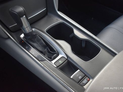 Used 2018 Honda Accord EX image 29