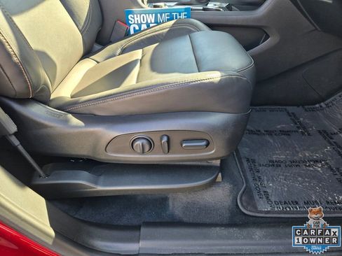 Used 2021 Chevrolet Traverse RS FWD image 53