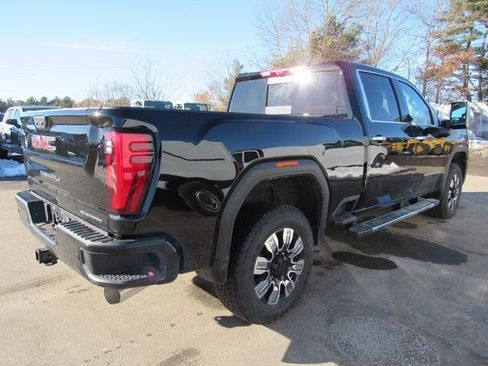 New 2026 GMC Sierra 2500 Denali w/ Denali Reserve Package AWD/4WD image 7