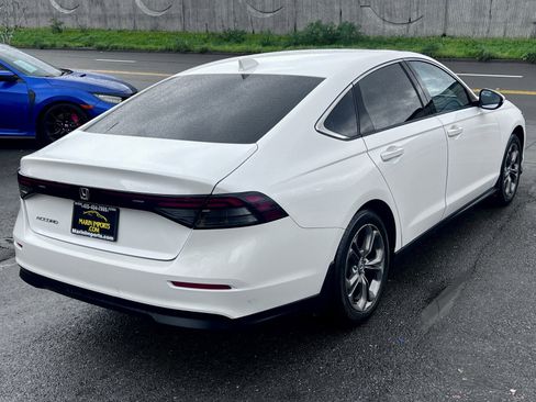 Used 2023 Honda Accord EX image 5