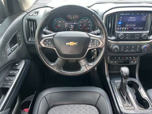 Used 2022 Chevrolet Colorado Z71 image 13